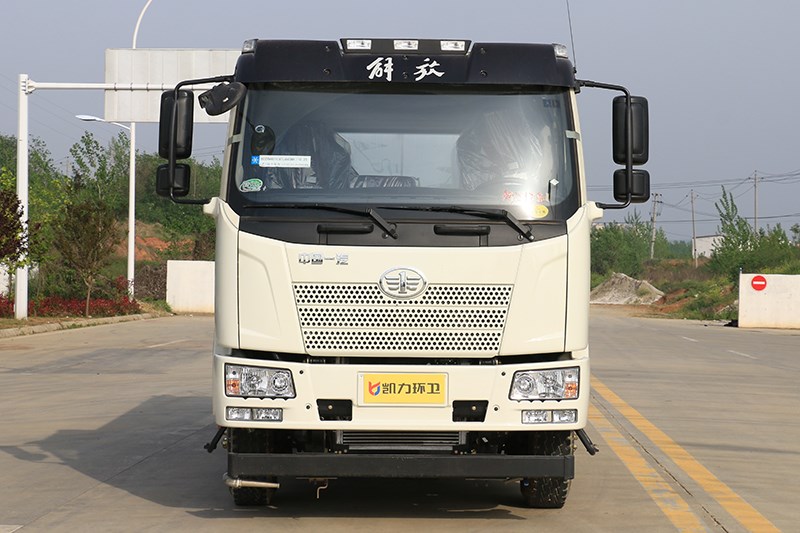 國六解放13噸灑水車