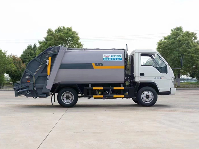 國六藍(lán)牌小卡之星3壓縮垃圾車_5.3方壓縮垃圾車_能下地下室的壓縮垃圾車_程力壓縮垃圾車廠